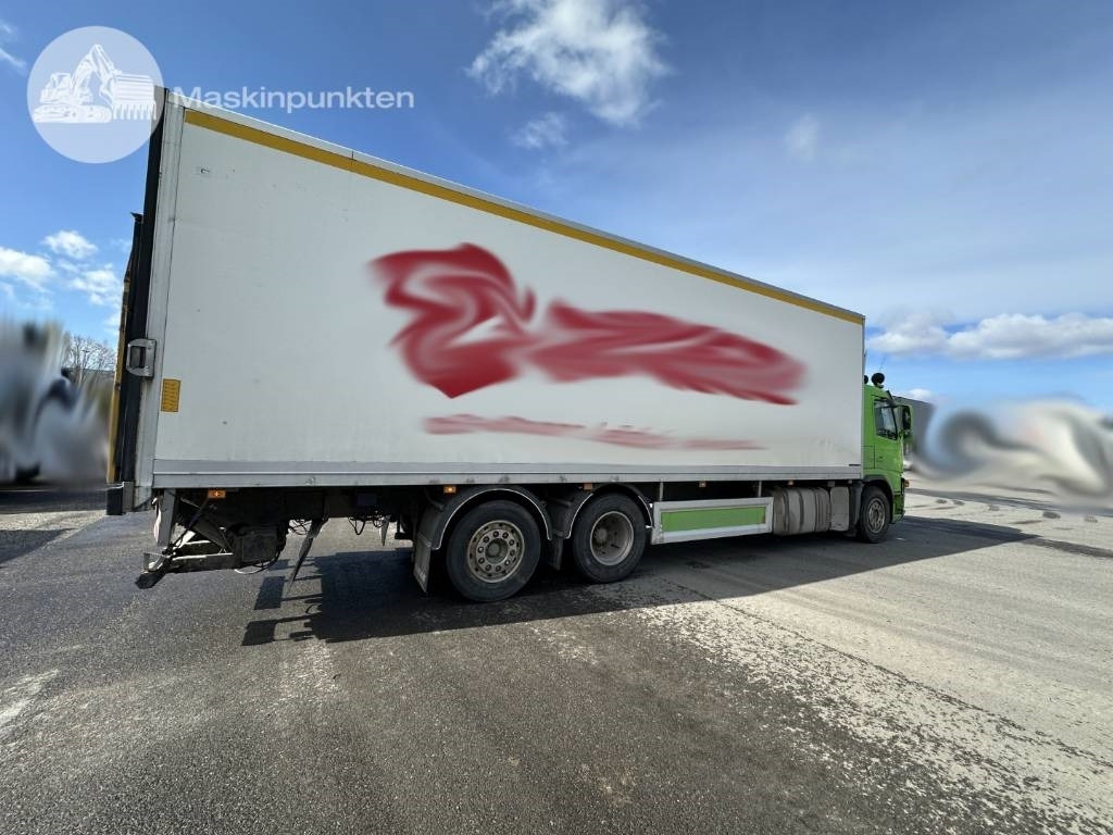 Volvo FM 340 - Hűtős teherautó: 5 kép. Volvo FM 340 - Hűtős teherautó: 5 kép.