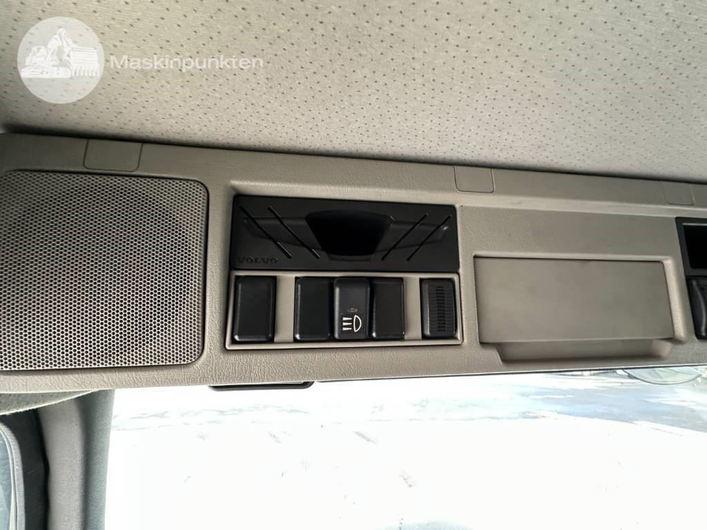 Volvo FM 340  lízing Volvo FM 340: 33 kép. Volvo FM 340  lízing Volvo FM 340: 33 kép.