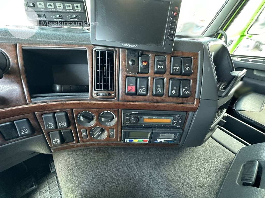 Hűtős teherautó Volvo FM 340: 29 kép.