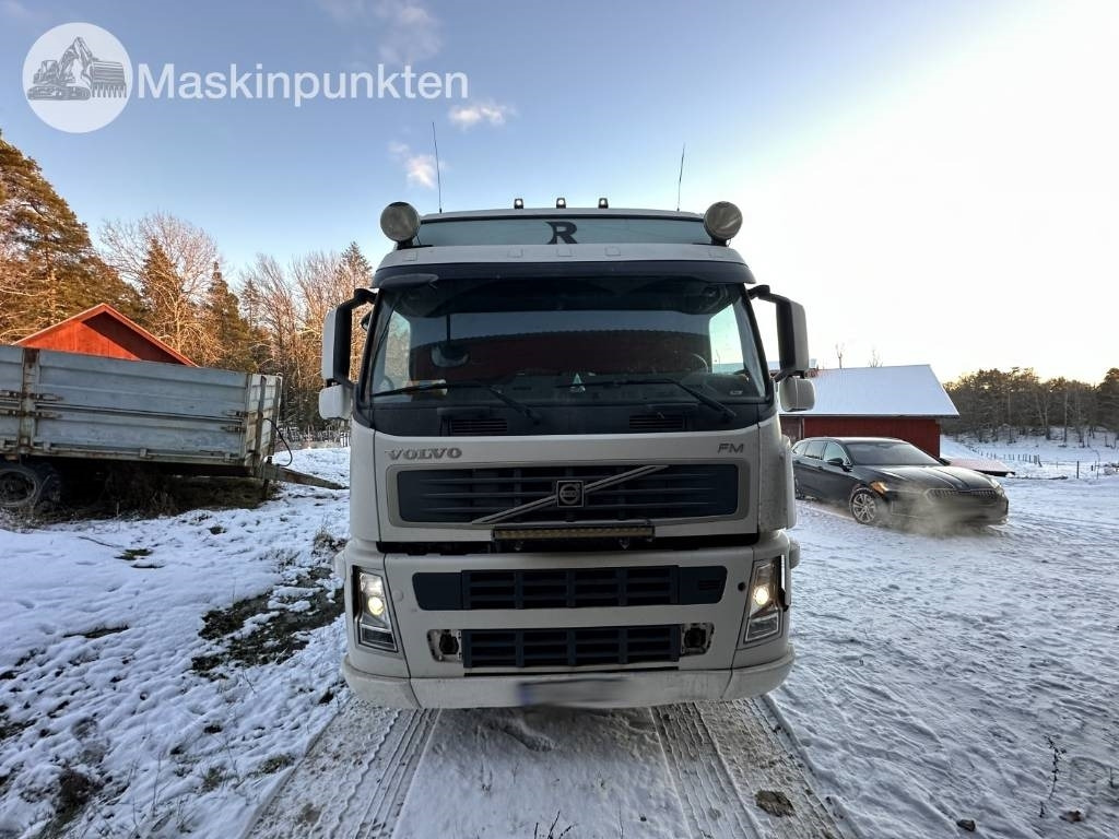 Volvo FM 480 - Darus autó: 2 kép. Volvo FM 480 - Darus autó: 2 kép.