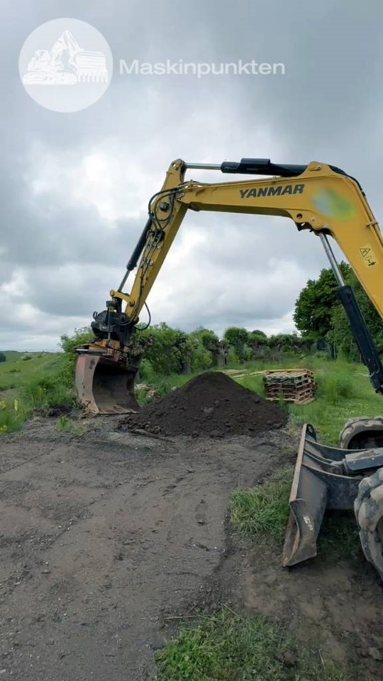 Yanmar SV 100-2 - Minikotró: 3 kép. Yanmar SV 100-2 - Minikotró: 3 kép.