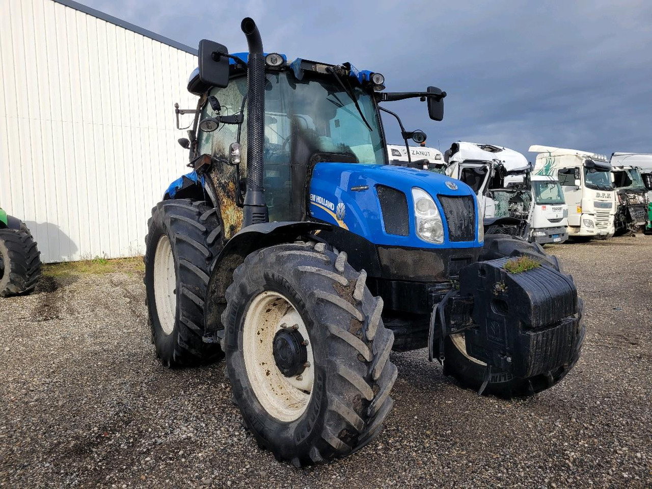 NEW HOLLAND T6.175 - Traktor: 1 kép. NEW HOLLAND T6.175 - Traktor: 1 kép.