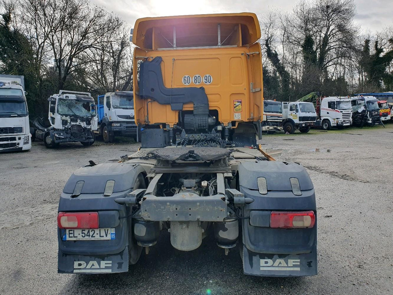 DAF CF510 - Nyergesvontató: 5 kép. DAF CF510 - Nyergesvontató: 5 kép.