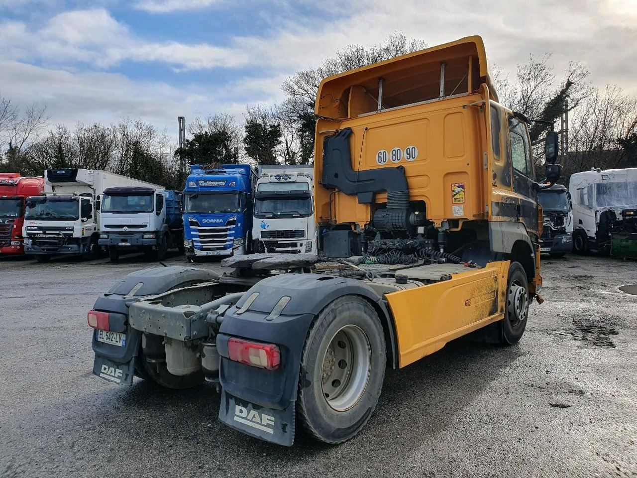 DAF CF510 - Nyergesvontató: 4 kép. DAF CF510 - Nyergesvontató: 4 kép.
