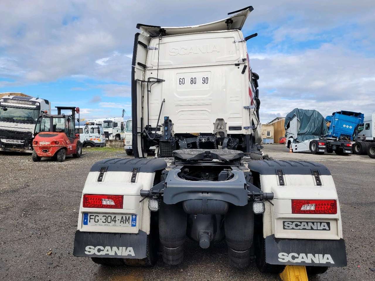 SCANIA S500 - Nyergesvontató: 5 kép. SCANIA S500 - Nyergesvontató: 5 kép.