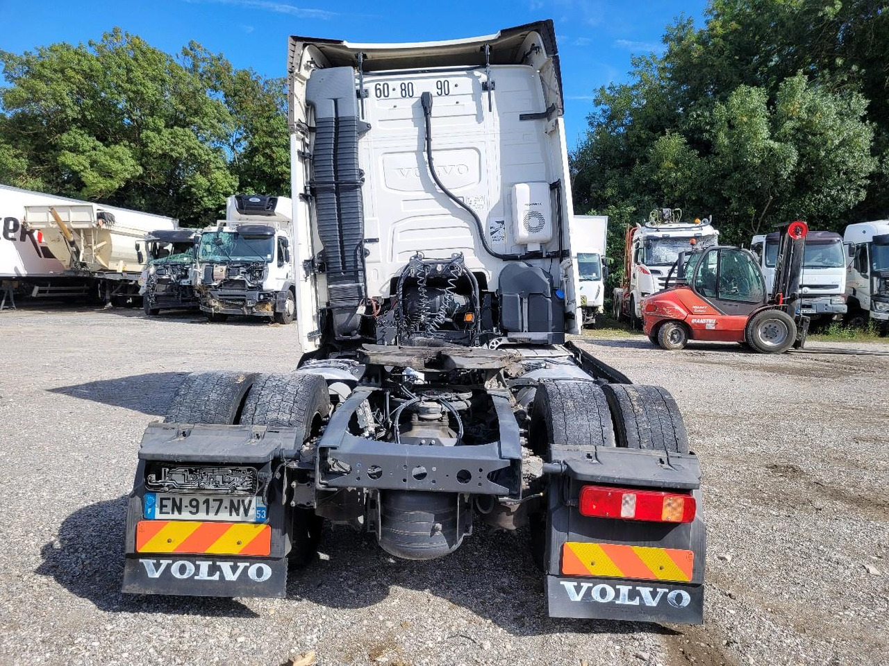 VOLVO FH 500 GLOBETROTTER - Nyergesvontató: 5 kép. VOLVO FH 500 GLOBETROTTER - Nyergesvontató: 5 kép.