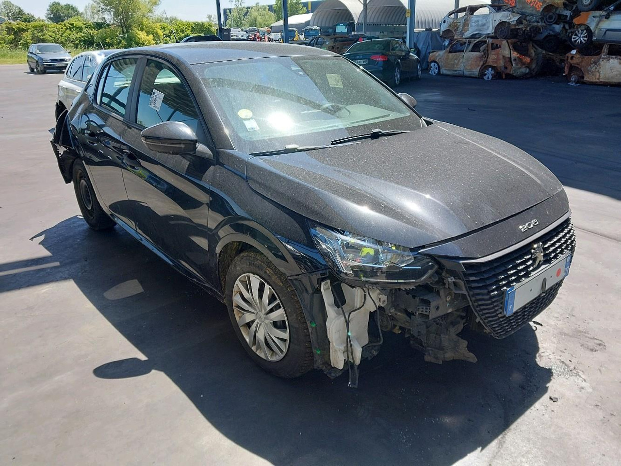 PEUGEOT 208 II 1.5 BLUEHDI 100 PACK - Autó: 2 kép. PEUGEOT 208 II 1.5 BLUEHDI 100 PACK - Autó: 2 kép.