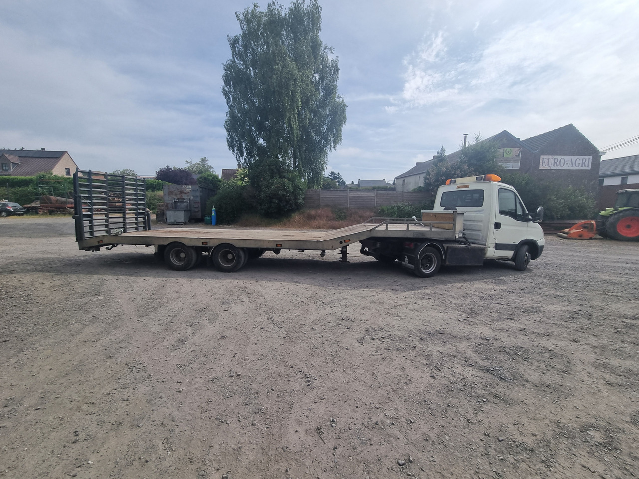 IVECO DAILY 35C18 - BE nyergesvontató: 4 kép. IVECO DAILY 35C18 - BE nyergesvontató: 4 kép.