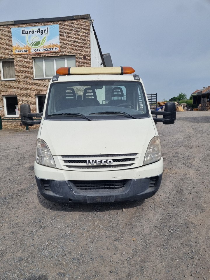 IVECO DAILY 35C18 - BE nyergesvontató: 3 kép. IVECO DAILY 35C18 - BE nyergesvontató: 3 kép.