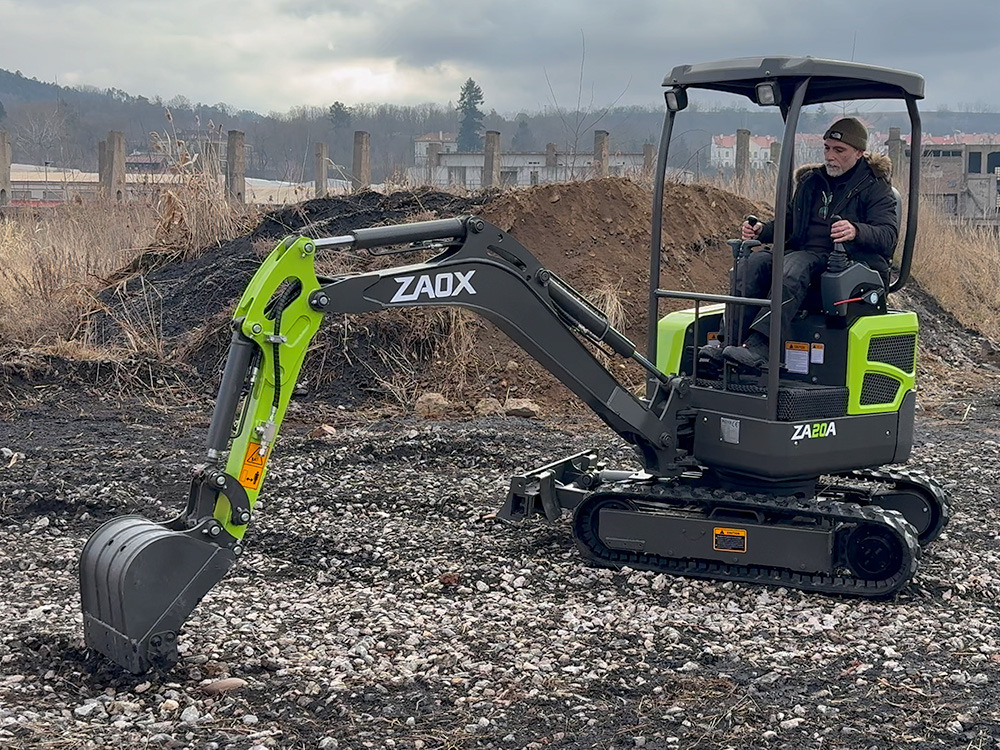 ZAOX ZA20A - Minikotró: 1 kép. ZAOX ZA20A - Minikotró: 1 kép.