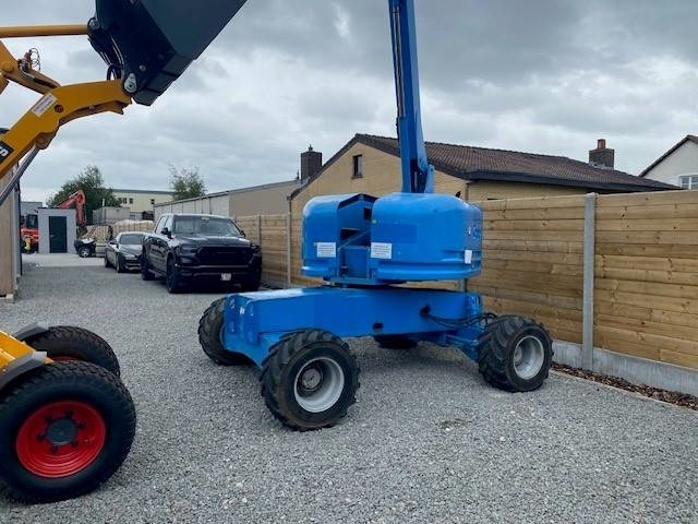 Genie S 40 - Teleszkópos emelő: 3 kép. Genie S 40 - Teleszkópos emelő: 3 kép.
