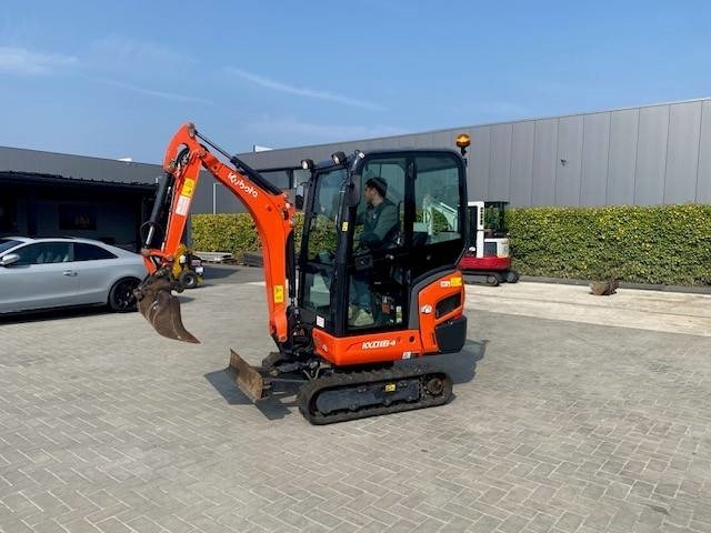 Kubota KX 016-4 - Minikotró: 1 kép. Kubota KX 016-4 - Minikotró: 1 kép.