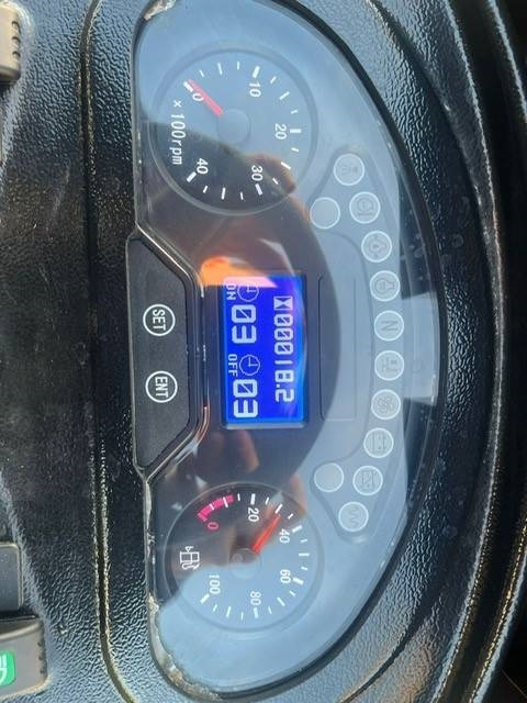 Új Úthenger Terex DC120: 10 kép.