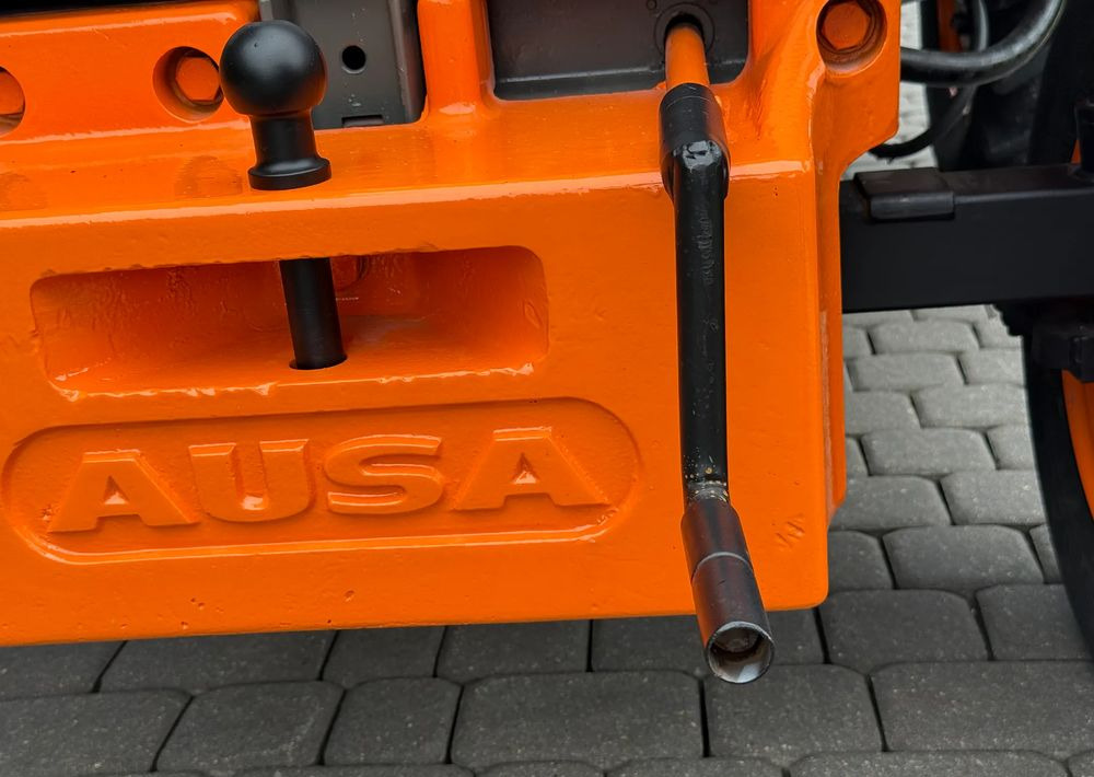 Dömper Ausa WOZIDŁO: 8 kép. Dömper Ausa WOZIDŁO: 8 kép.