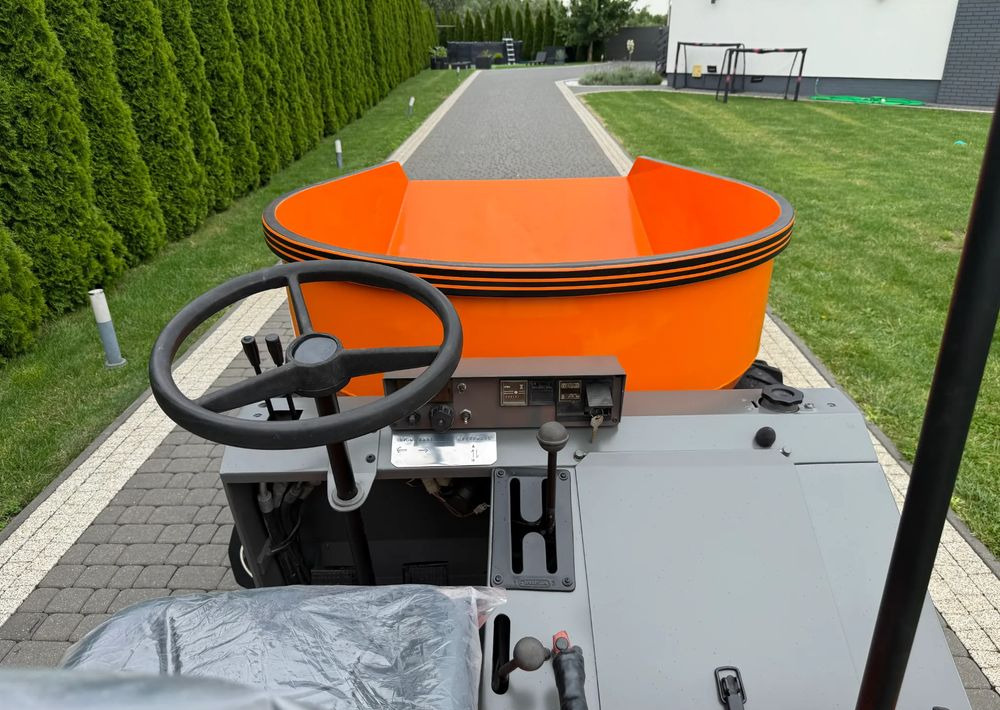 Dömper Ausa WOZIDŁO: 7 kép. Dömper Ausa WOZIDŁO: 7 kép.