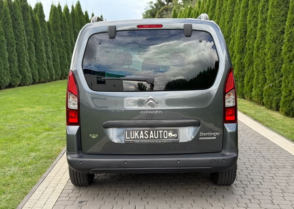 Citroën Berlingo 1.6 HDi XTR - Autó: 5 kép. Citroën Berlingo 1.6 HDi XTR - Autó: 5 kép.