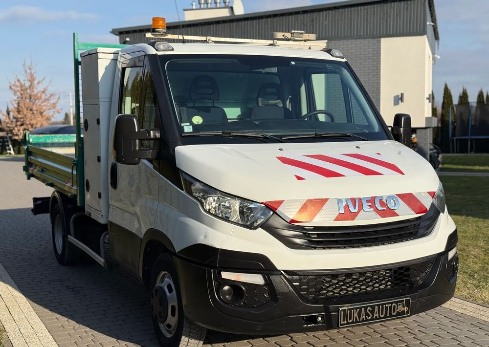 Iveco DAILY 35C15 WYROTKA SKRZYNKA - Billenőplatós kisteherautó: 5 kép. Iveco DAILY 35C15 WYROTKA SKRZYNKA - Billenőplatós kisteherautó: 5 kép.