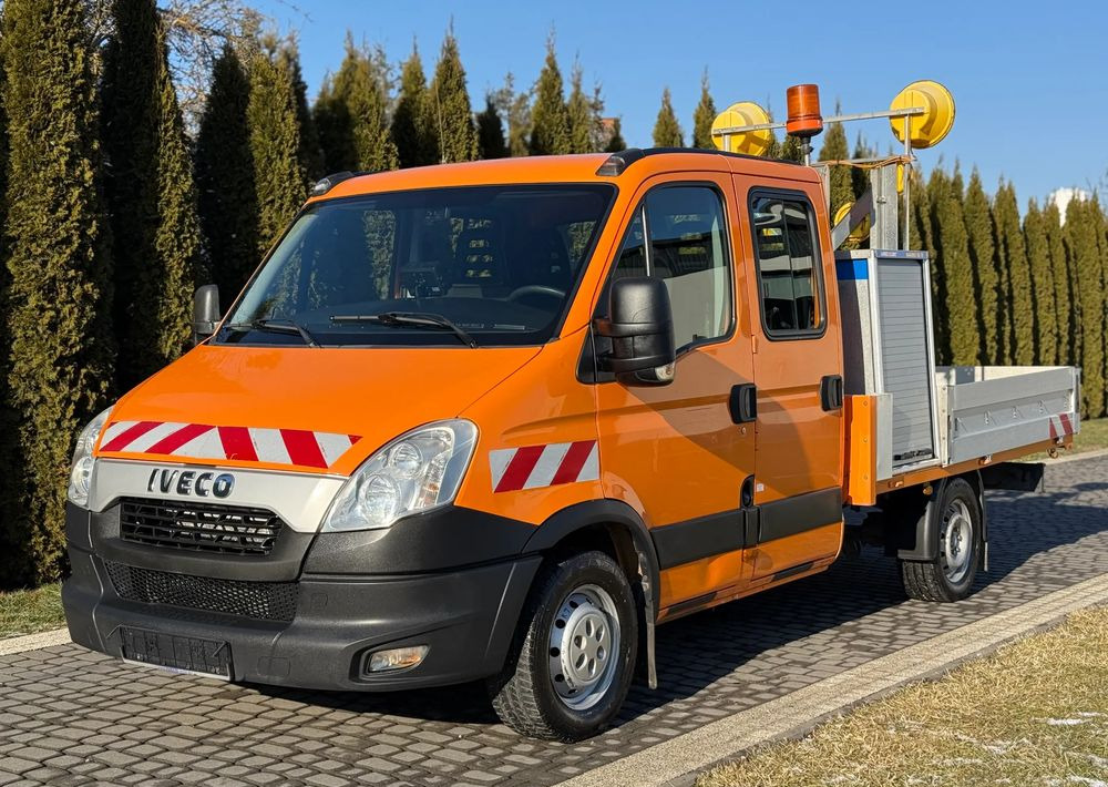 Iveco DAILY 35S13 - Ponyvás kisteherautó: 1 kép. Iveco DAILY 35S13 - Ponyvás kisteherautó: 1 kép.