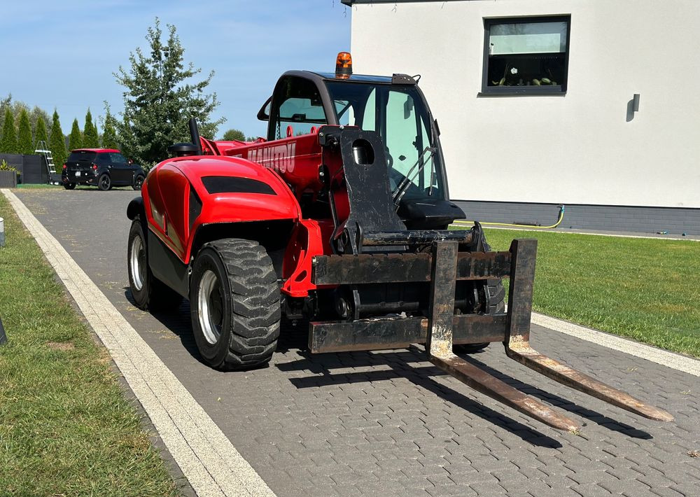 Manitou MT 625 H - Teleszkópos rakodó: 2 kép. Manitou MT 625 H - Teleszkópos rakodó: 2 kép.