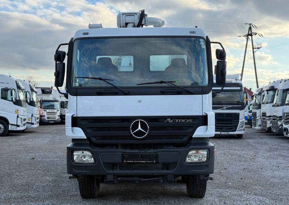 Mercedes-Benz ACTROS 3241 8X4 CIFA24 7m3 - Pumix: 2 kép. Mercedes-Benz ACTROS 3241 8X4 CIFA24 7m3 - Pumix: 2 kép.