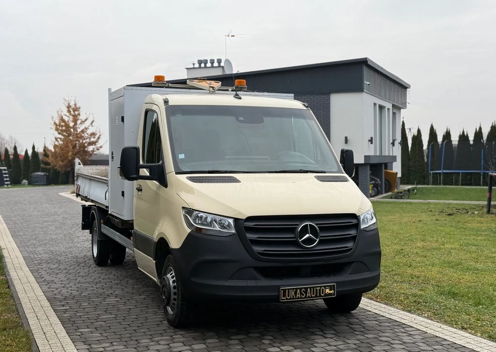 Mercedes-Benz SPRINTER WYWROTKA - Billenőplatós kisteherautó: 3 kép. Mercedes-Benz SPRINTER WYWROTKA - Billenőplatós kisteherautó: 3 kép.