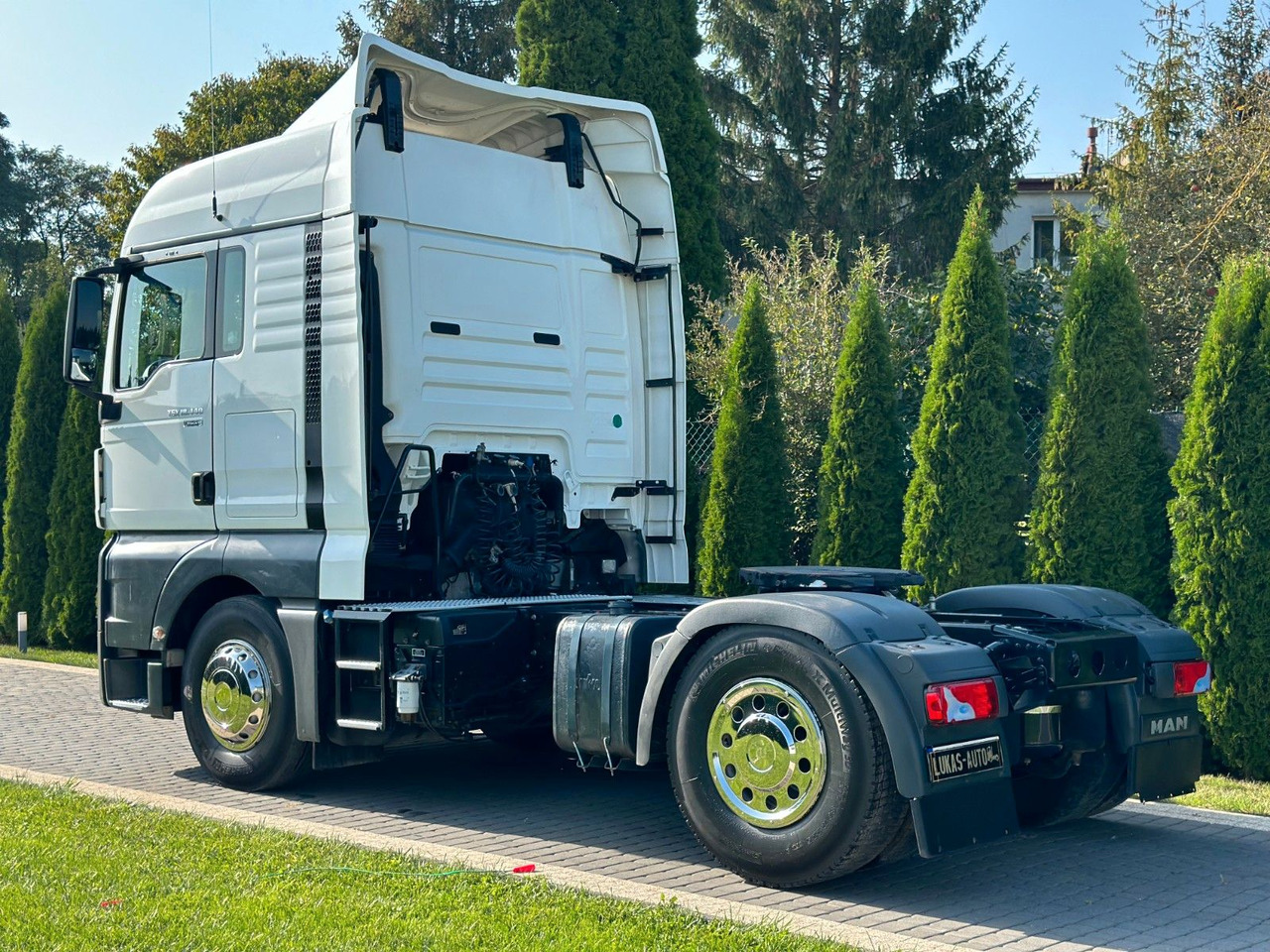 MAN TGX 18.440 HYDRAULIC - Nyergesvontató: 5 kép. MAN TGX 18.440 HYDRAULIC - Nyergesvontató: 5 kép.