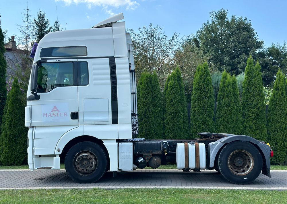 MAN TGX 18.440 RETARDER MANUAL - Nyergesvontató: 4 kép. MAN TGX 18.440 RETARDER MANUAL - Nyergesvontató: 4 kép.