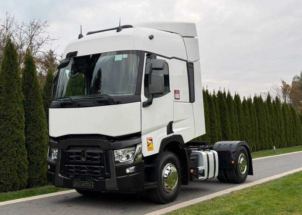Renault T 460 VIN KD - Nyergesvontató: 1 kép. Renault T 460 VIN KD - Nyergesvontató: 1 kép.