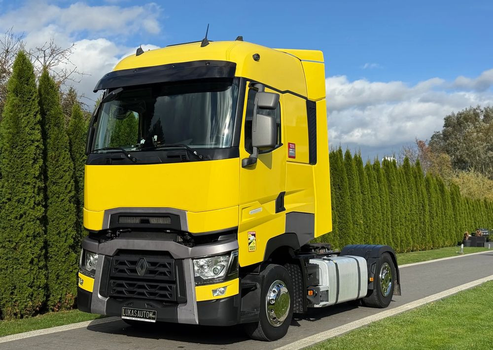 Renault T 480 HIGH 13 L - Nyergesvontató: 1 kép. Renault T 480 HIGH 13 L - Nyergesvontató: 1 kép.