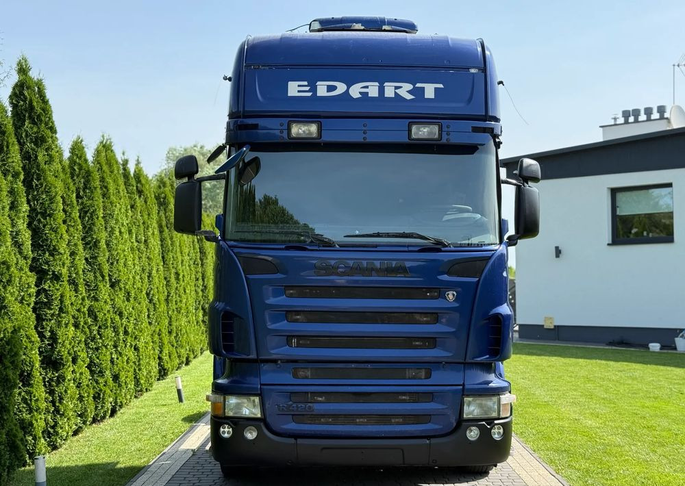 Scania R 420 PARK COOL - Nyergesvontató: 2 kép. Scania R 420 PARK COOL - Nyergesvontató: 2 kép.