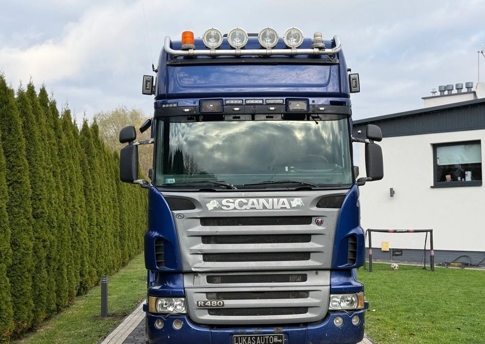 Scania R420 RETARDER PÓŁ-AUTOMAT - Nyergesvontató: 2 kép. Scania R420 RETARDER PÓŁ-AUTOMAT - Nyergesvontató: 2 kép.