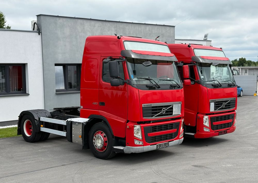 Volvo FH 440 AUTOMAT EURO 5 LODÓWKA - Nyergesvontató: 1 kép. Volvo FH 440 AUTOMAT EURO 5 LODÓWKA - Nyergesvontató: 1 kép.