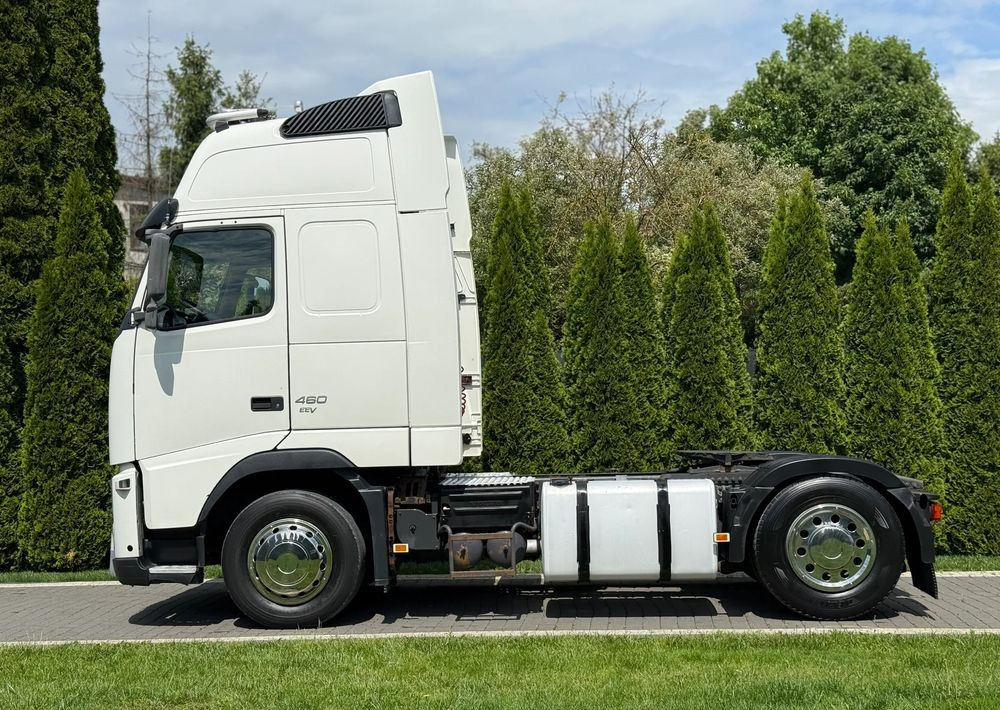 Volvo FH 460 EEV XL - Nyergesvontató: 5 kép. Volvo FH 460 EEV XL - Nyergesvontató: 5 kép.