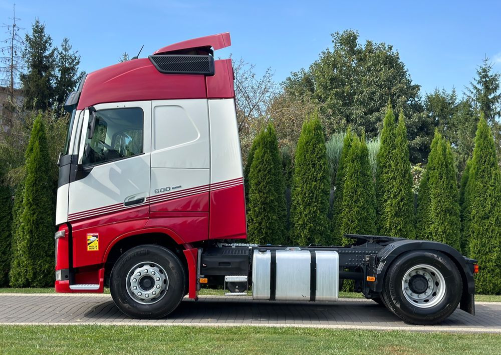 Volvo FH 500 PARK COOL - Nyergesvontató: 4 kép. Volvo FH 500 PARK COOL - Nyergesvontató: 4 kép.