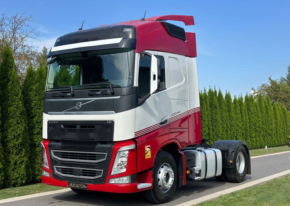 Volvo FH 500 PARK COOL - Nyergesvontató: 1 kép. Volvo FH 500 PARK COOL - Nyergesvontató: 1 kép.