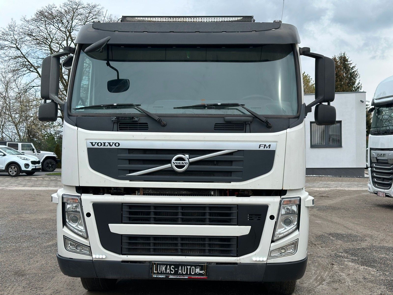 Volvo FM 450 HYDRAULIC AUTOMATIC - Nyergesvontató: 2 kép. Volvo FM 450 HYDRAULIC AUTOMATIC - Nyergesvontató: 2 kép.