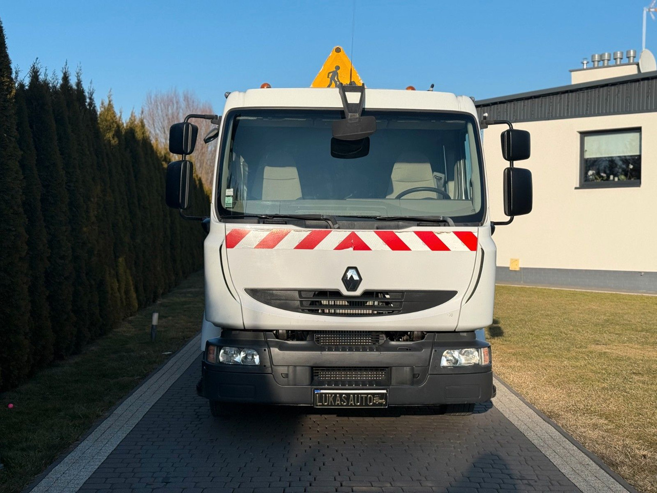 Renault MIDLUM 220 12 T TIPPER 6 SEATS TOOL BOX - Billenőplatós teherautó: 3 kép. Renault MIDLUM 220 12 T TIPPER 6 SEATS TOOL BOX - Billenőplatós teherautó: 3 kép.