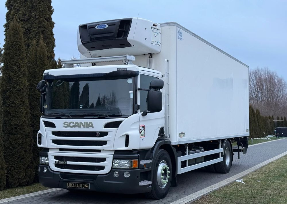 Scania P 280 CHEREAU CARRIER HAKÓWKA - Hűtős teherautó: 2 kép. Scania P 280 CHEREAU CARRIER HAKÓWKA - Hűtős teherautó: 2 kép.