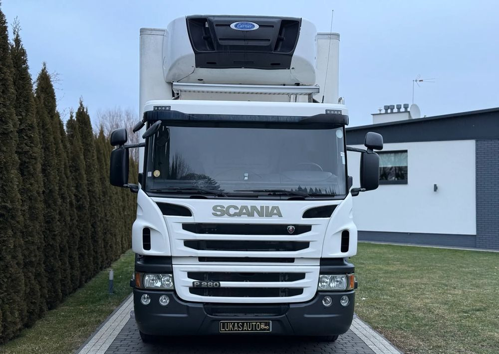 Scania P 280 CHEREAU CARRIER HAKÓWKA - Hűtős teherautó: 3 kép. Scania P 280 CHEREAU CARRIER HAKÓWKA - Hűtős teherautó: 3 kép.