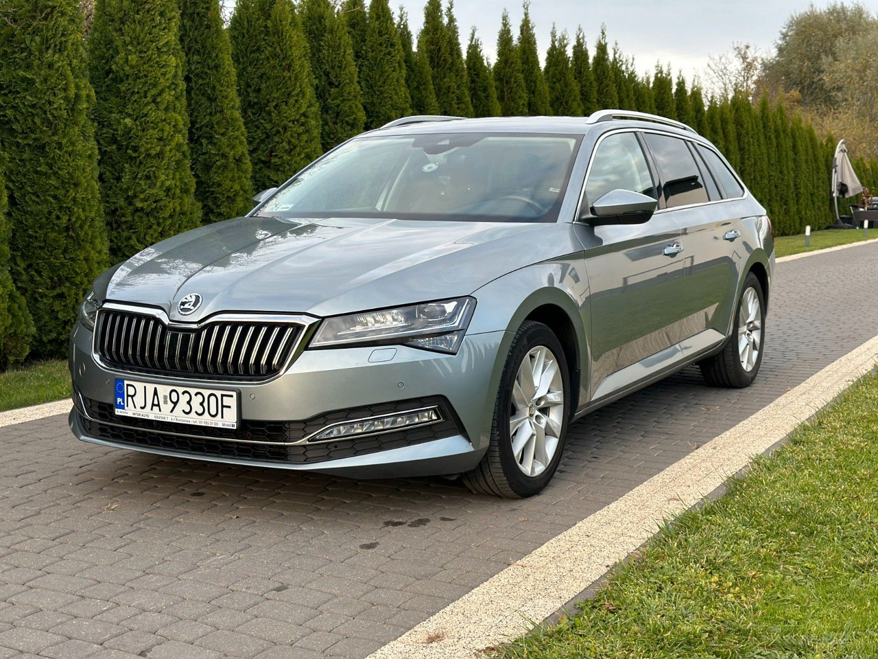 Skoda Superb 2.0 TDI SCR 147kW DSG STYLE COMBI - Autó: 1 kép. Skoda Superb 2.0 TDI SCR 147kW DSG STYLE COMBI - Autó: 1 kép.
