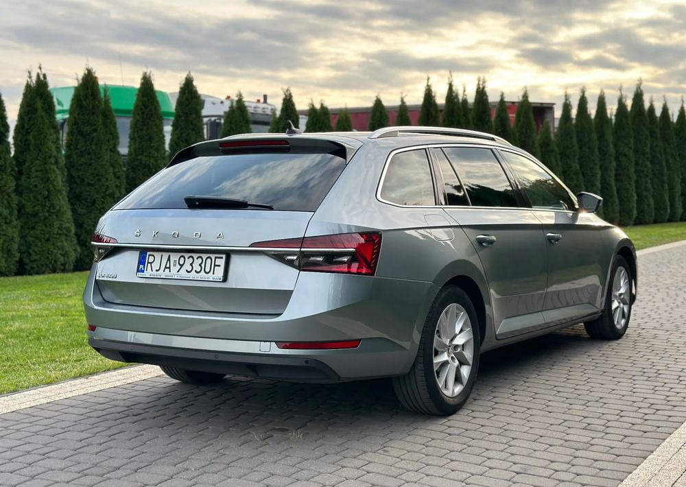 Skoda Superb 2.0 TDI SCR Style DSG - Autó: 5 kép. Skoda Superb 2.0 TDI SCR Style DSG - Autó: 5 kép.