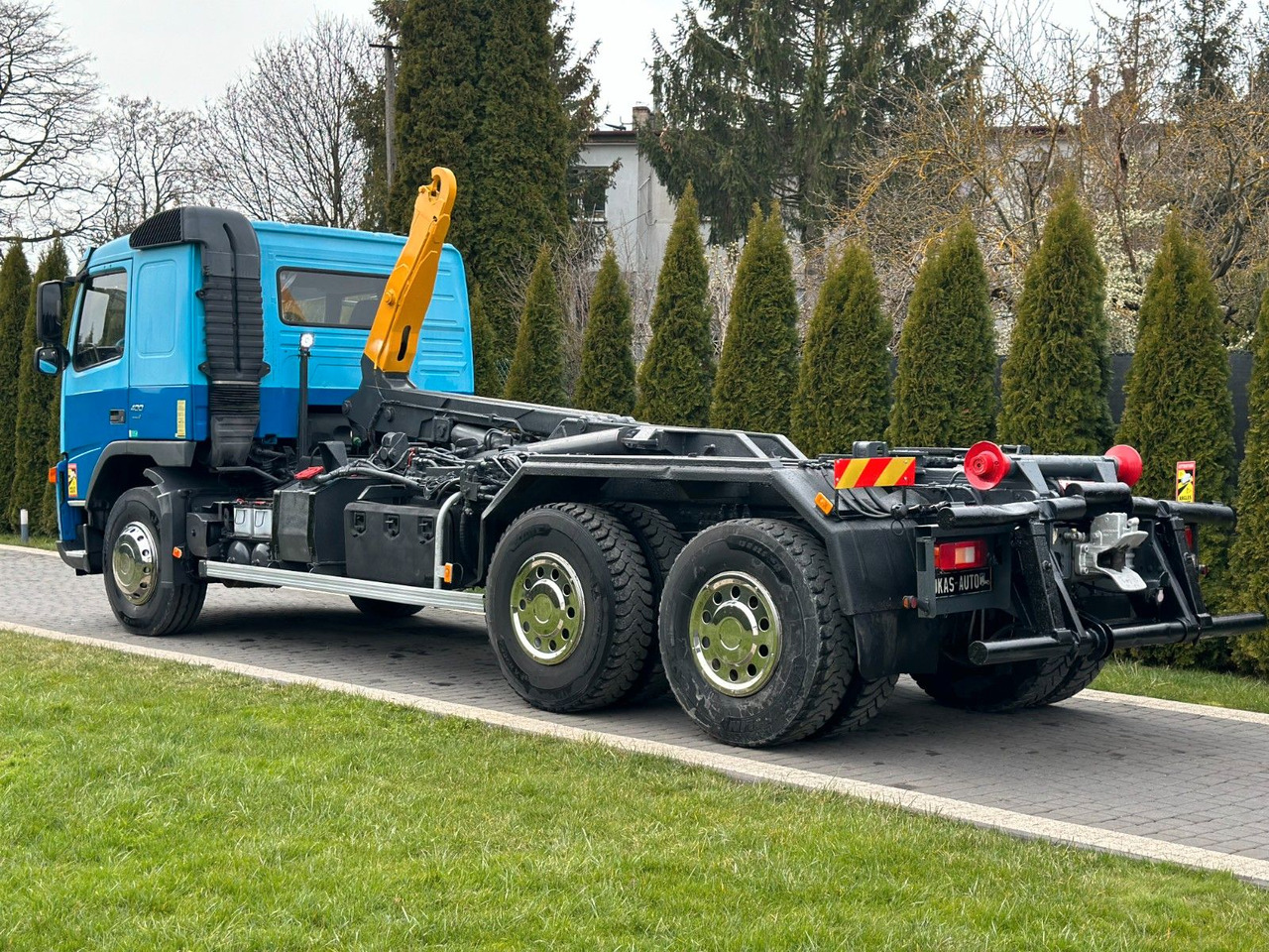 Volvo FM 400 MANUAL 6X4 ABROLLKIPPER - Horgos rakodó teherautó: 5 kép. Volvo FM 400 MANUAL 6X4 ABROLLKIPPER - Horgos rakodó teherautó: 5 kép.