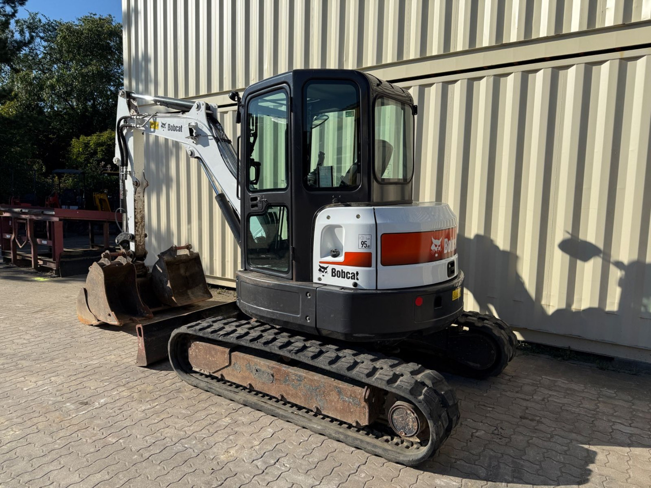 Bobcat E45 / 2020 BJ / 2.082 H / 3 x Löffel - Minikotró: 3 kép. Bobcat E45 / 2020 BJ / 2.082 H / 3 x Löffel - Minikotró: 3 kép.