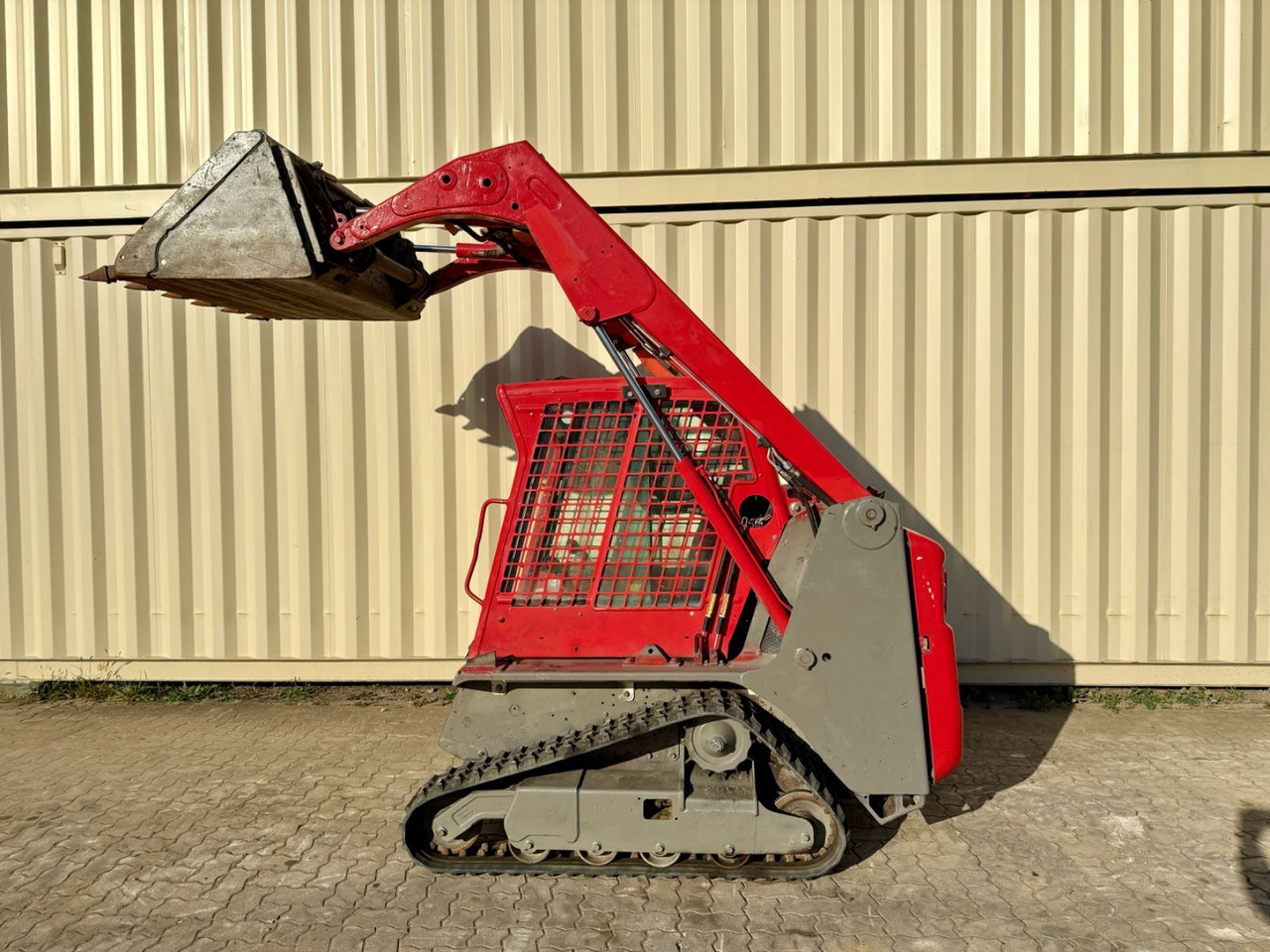 Bobcat T110 / 2016 BJ / 1.606 Stunden - Buldózer: 2 kép. Bobcat T110 / 2016 BJ / 1.606 Stunden - Buldózer: 2 kép.