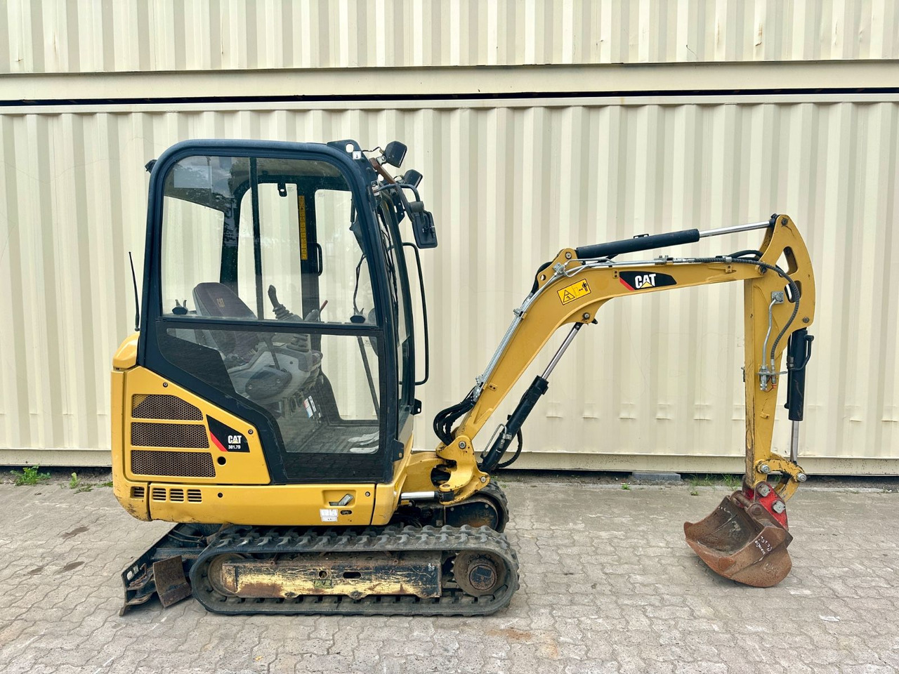 CAT 301.7D / 2014 Baujahr / 2.978 H - Minikotró: 5 kép. CAT 301.7D / 2014 Baujahr / 2.978 H - Minikotró: 5 kép.