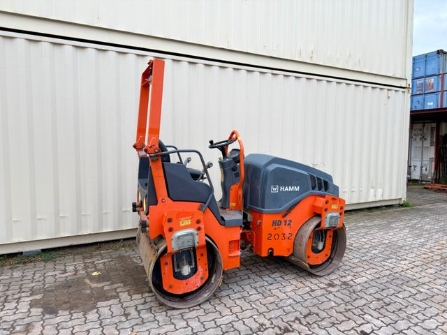 Hamm HD12VV / 2016 BJ / 884 H / 2.695 KG - Úthenger: 5 kép. Hamm HD12VV / 2016 BJ / 884 H / 2.695 KG - Úthenger: 5 kép.