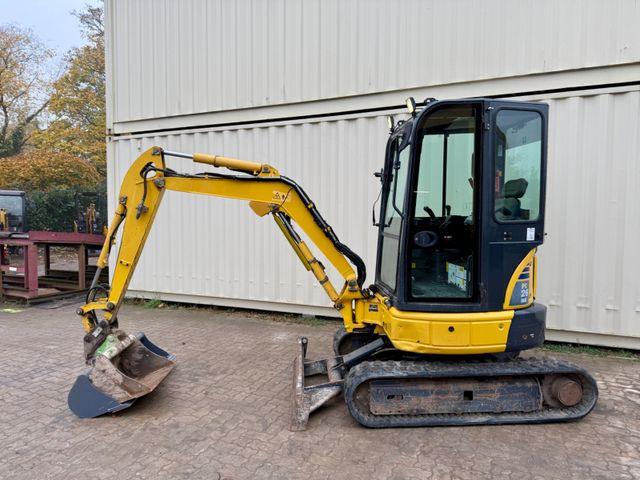Komatsu PC26MR-3 / 2020 BJ / 2 x Löffel - Minikotró: 2 kép. Komatsu PC26MR-3 / 2020 BJ / 2 x Löffel - Minikotró: 2 kép.