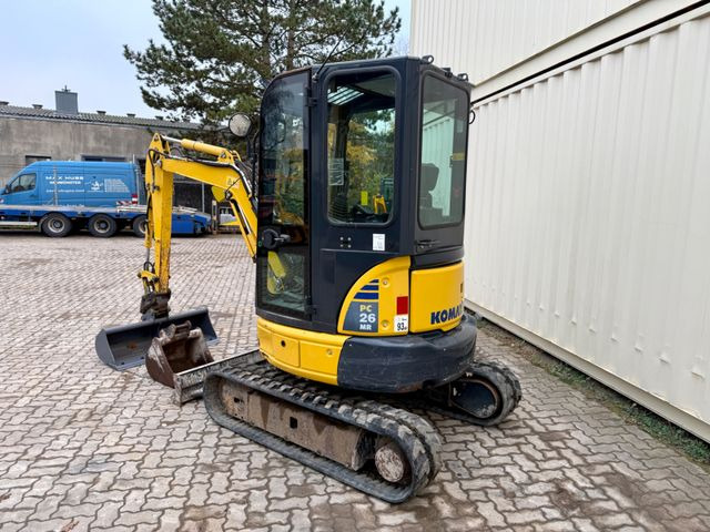 Komatsu PC26MR-3 / 2020 BJ / 2 x Löffel - Minikotró: 3 kép. Komatsu PC26MR-3 / 2020 BJ / 2 x Löffel - Minikotró: 3 kép.