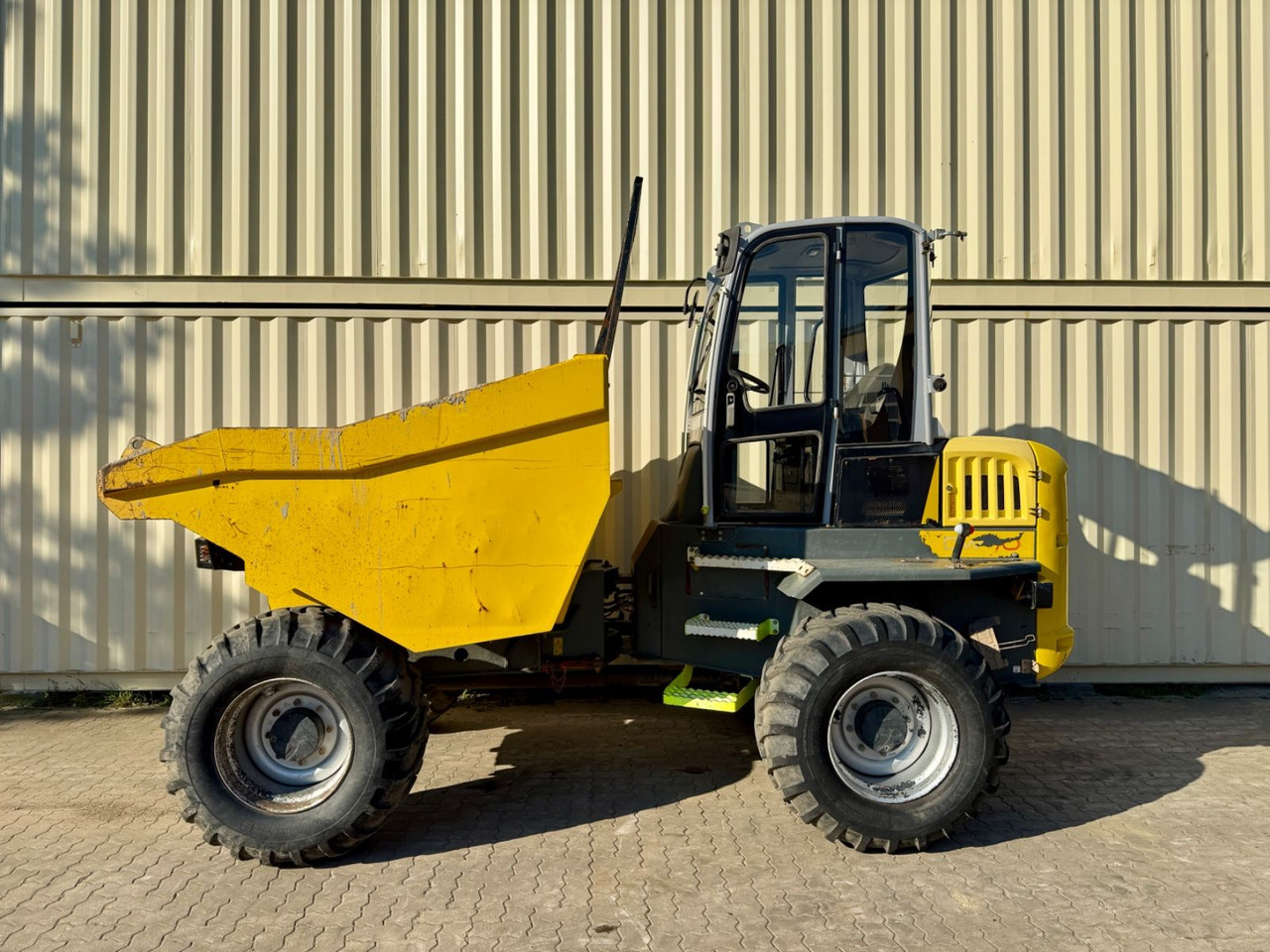 Wacker DW90 / 2018 BJ / 9.000 KG / 2.841 H - Minidömper: 3 kép. Wacker DW90 / 2018 BJ / 9.000 KG / 2.841 H - Minidömper: 3 kép.