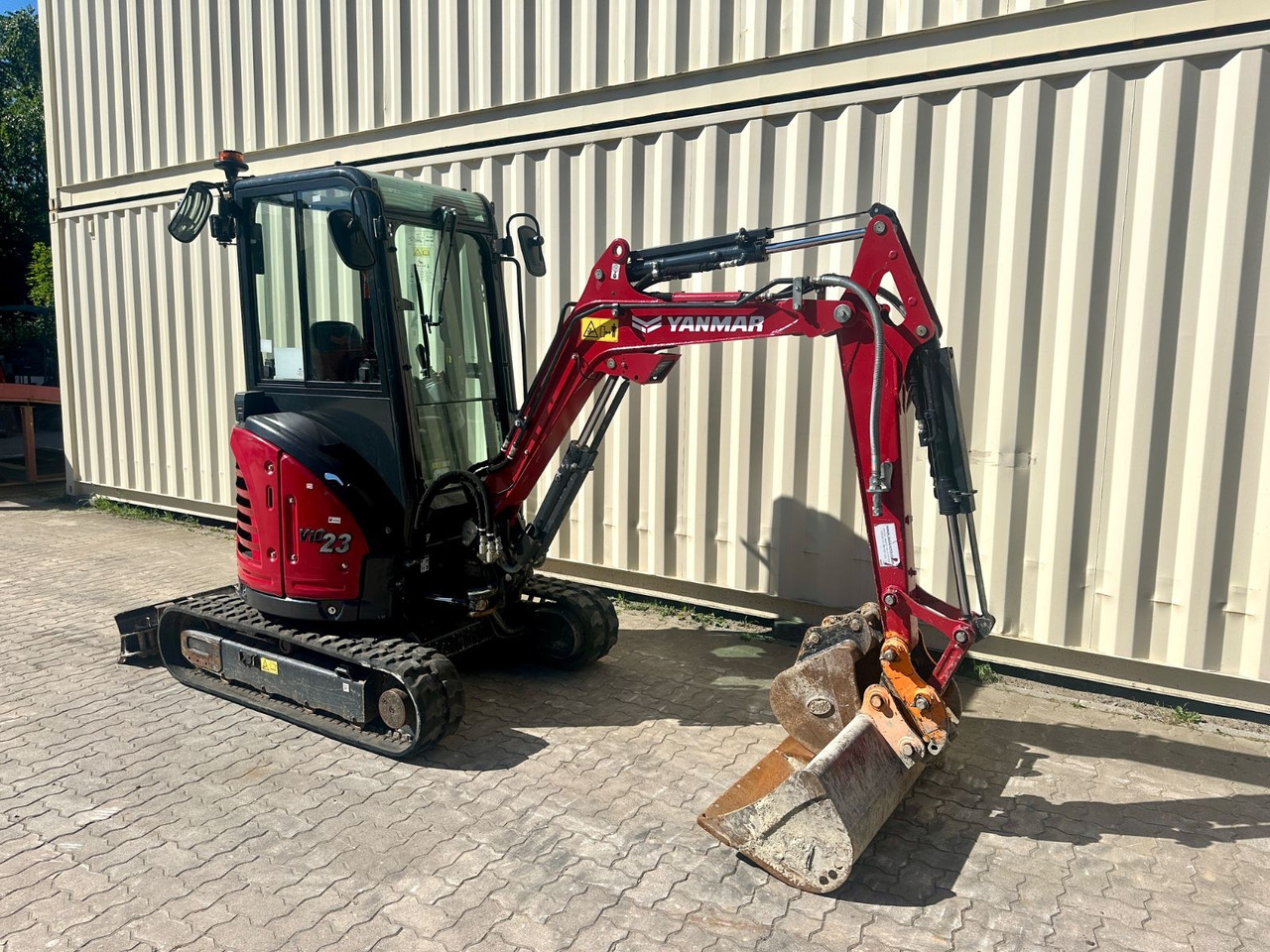 Yanmar VIO23-6 / 656 H / 3 x Löffel / Verbr. Laufwerk - Minikotró: 4 kép. Yanmar VIO23-6 / 656 H / 3 x Löffel / Verbr. Laufwerk - Minikotró: 4 kép.